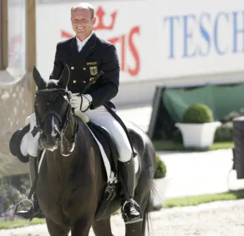 Michael Jung auf einem cobra Dressur Sattel © Foto: Julia Rau