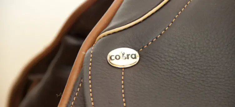 handgefertigte Masssättel von cobra mit cobra Sattelunterlage